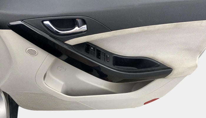 2020 Tata NEXON XZ PLUS PETROL, Petrol, Manual, 43,805 km, Driver Side Door Panels Control