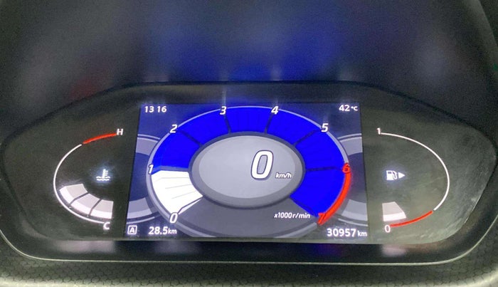2021 Nissan MAGNITE XV PREMIUM, Petrol, Manual, 30,931 km, Odometer Image