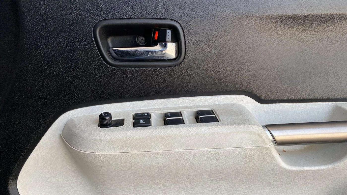 2019 Maruti IGNIS DELTA 1.2, Petrol, Manual, 27,046 km, Driver Side Door Panels Control