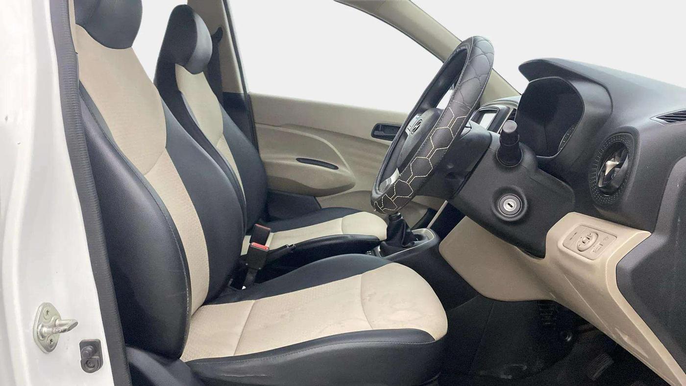2022 Hyundai NEW SANTRO SPORTZ CNG, CNG, Manual, 69,499 km, Right Side Front Door Cabin