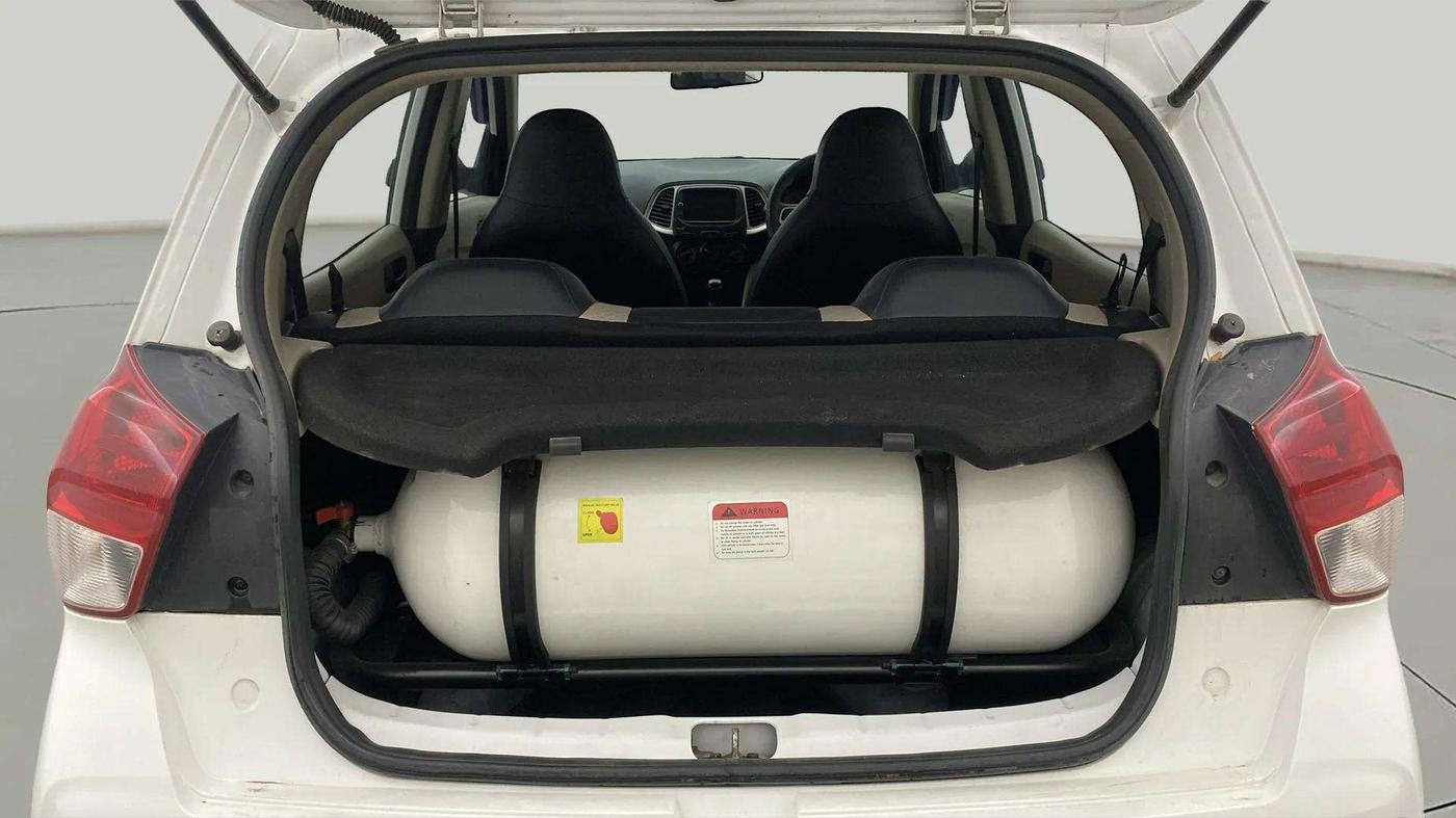 2022 Hyundai NEW SANTRO SPORTZ CNG, CNG, Manual, 69,499 km, Boot Inside