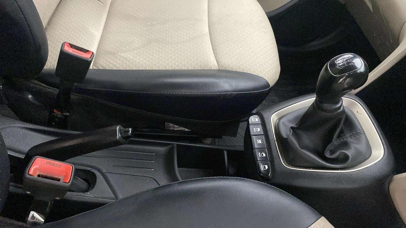 2022 Hyundai NEW SANTRO SPORTZ CNG, CNG, Manual, 69,499 km, Gear Lever