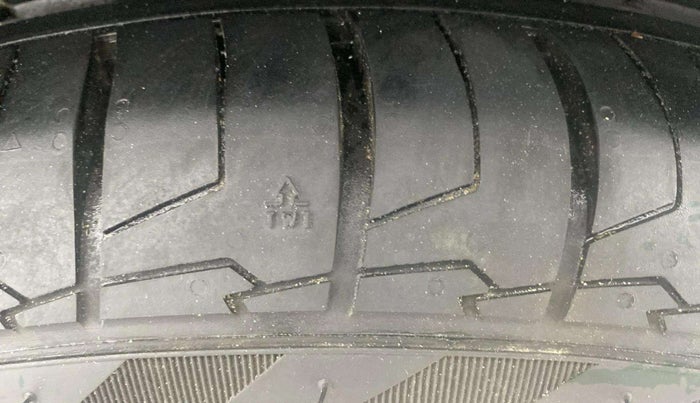 2021 Hyundai VENUE SX 1.0 TURBO IMT, Petrol, Manual, 23,428 km, Left Rear Tyre Tread