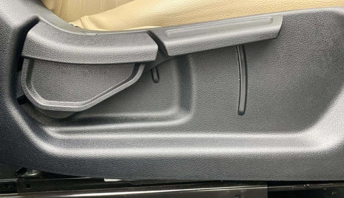 2021 Hyundai VENUE SX 1.0 TURBO IMT, Petrol, Manual, 23,428 km, Driver Side Adjustment Panel