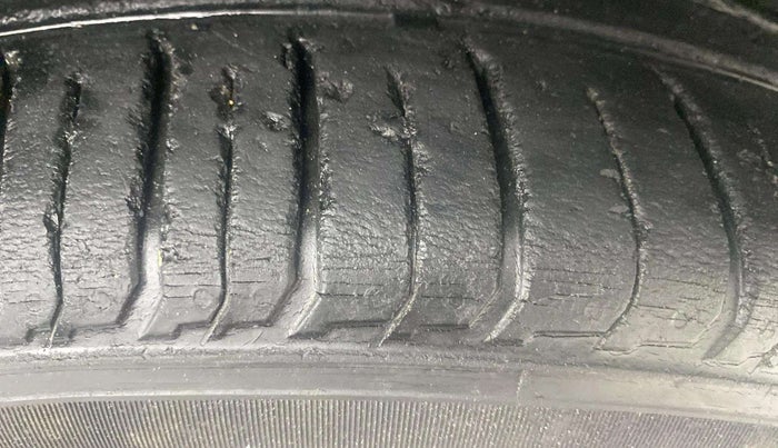 2021 Hyundai VENUE SX 1.0 TURBO IMT, Petrol, Manual, 23,428 km, Right Front Tyre Tread