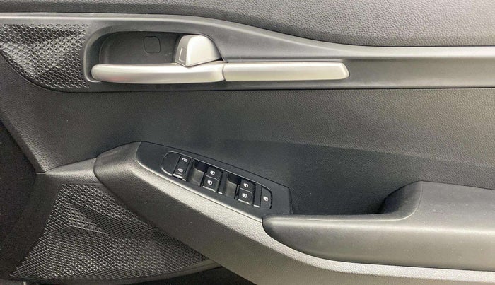 2020 KIA SELTOS HTE 1.5 DIESEL, Diesel, Manual, 23,213 km, Driver Side Door Panels Control