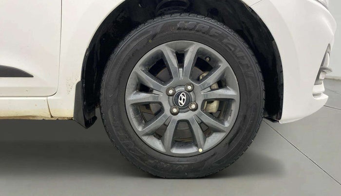 2019 Hyundai Elite i20 SPORTZ PLUS 1.2, Petrol, Manual, 25,882 km, Right Front Wheel