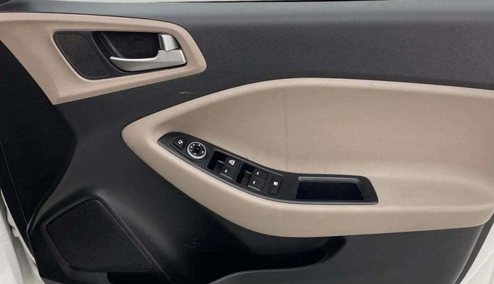 2019 Hyundai Elite i20 SPORTZ PLUS 1.2, Petrol, Manual, 25,882 km, Driver Side Door Panels Control