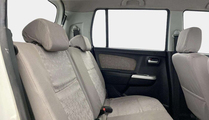 2016 Maruti Wagon R 1.0 VXI, Petrol, Manual, 71,928 km, Right Side Rear Door Cabin