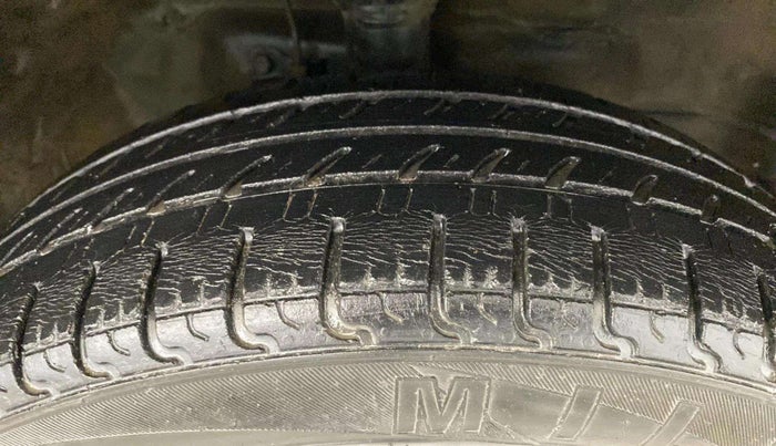 2016 Maruti Wagon R 1.0 VXI, Petrol, Manual, 71,928 km, Right Front Tyre Tread