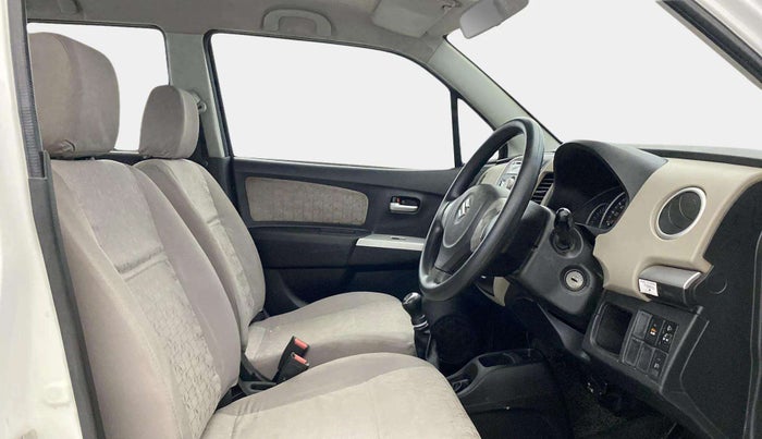2016 Maruti Wagon R 1.0 VXI, Petrol, Manual, 71,928 km, Right Side Front Door Cabin