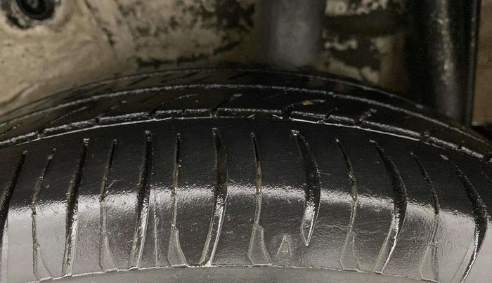 2016 Maruti Celerio ZXI AMT, Petrol, Automatic, 38,808 km, Left Rear Tyre Tread
