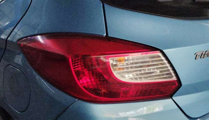 2017 Tata Tiago XZ PETROL, Petrol, Manual, 63,159 km, Left tail light - Minor damage