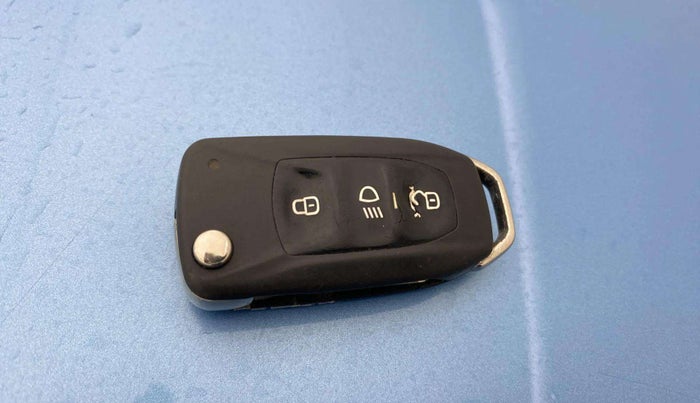 2017 Tata Tiago XZ PETROL, Petrol, Manual, 63,159 km, Key Close Up