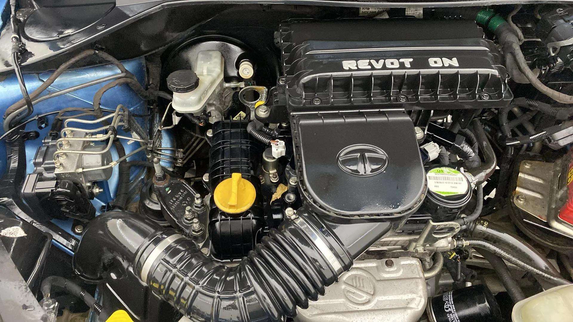 Engine-Right-Aligned--11