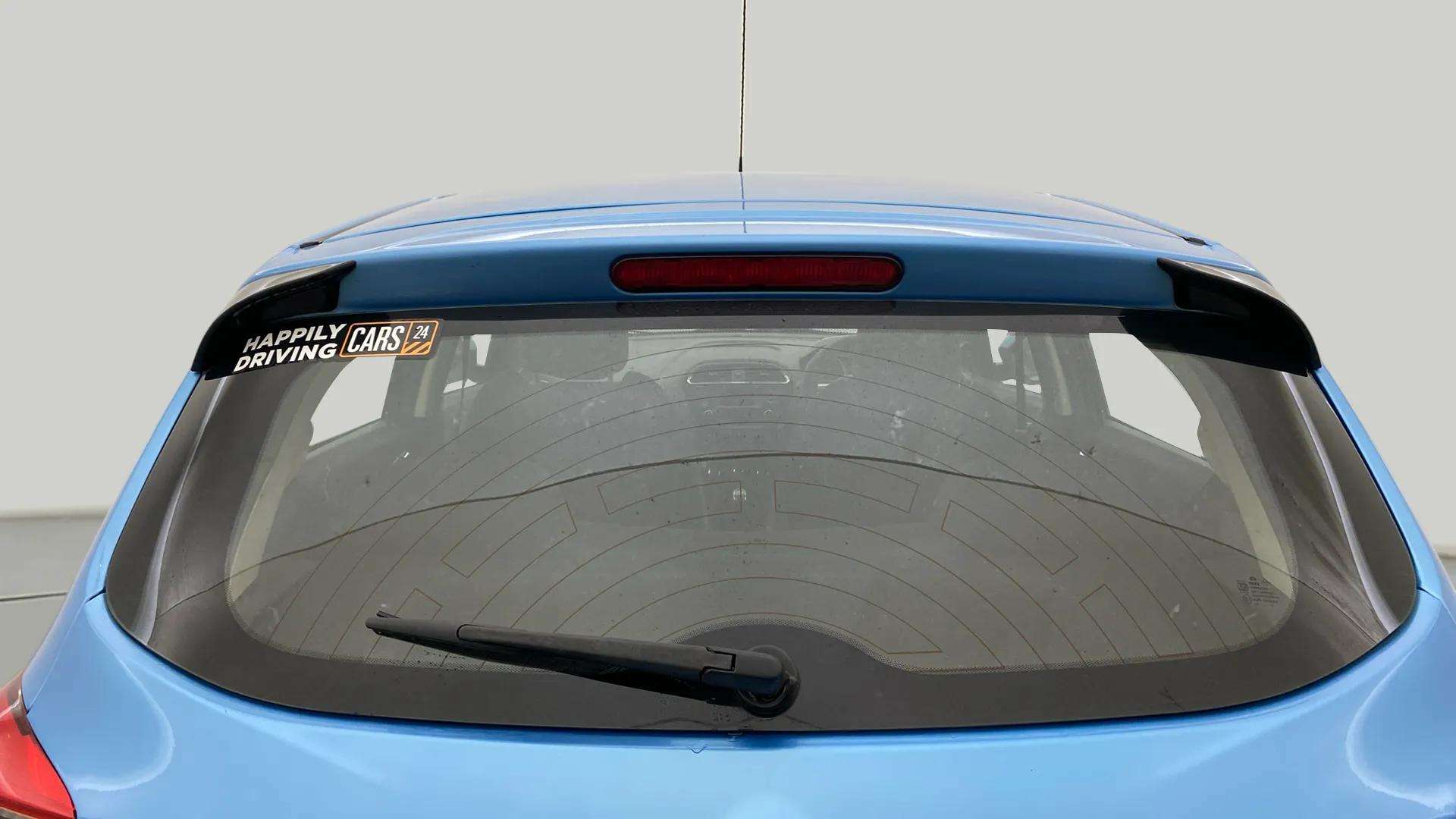 Rear-Windshield---Roof-25