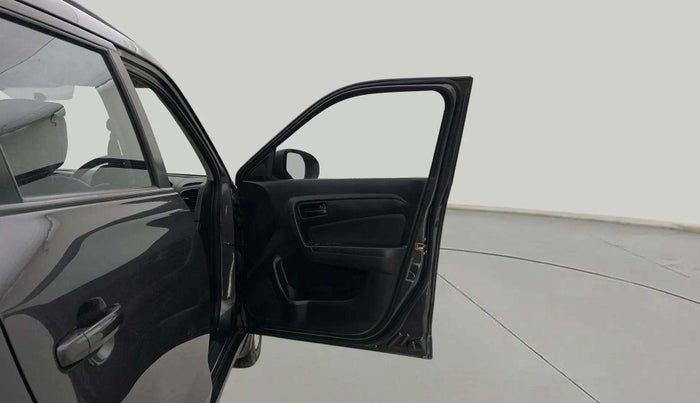2021 Maruti Vitara Brezza VXI, Petrol, Manual, 54,150 km, RHS Front Door