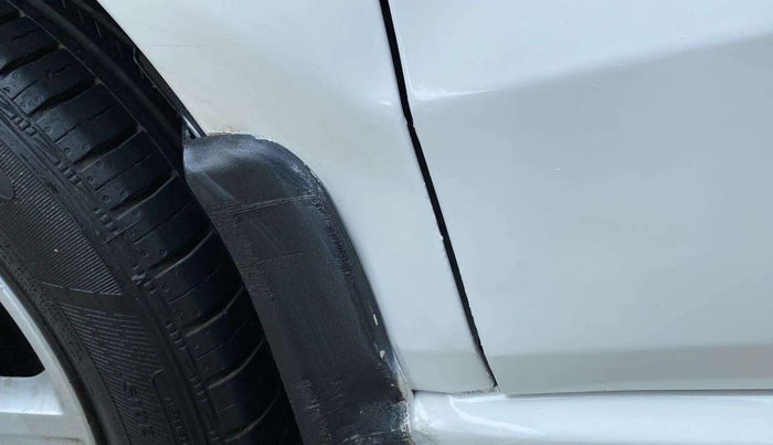 2013 Volkswagen Polo HIGHLINE1.2L, Petrol, Manual, 56,428 km, Left fender - Minor scratches