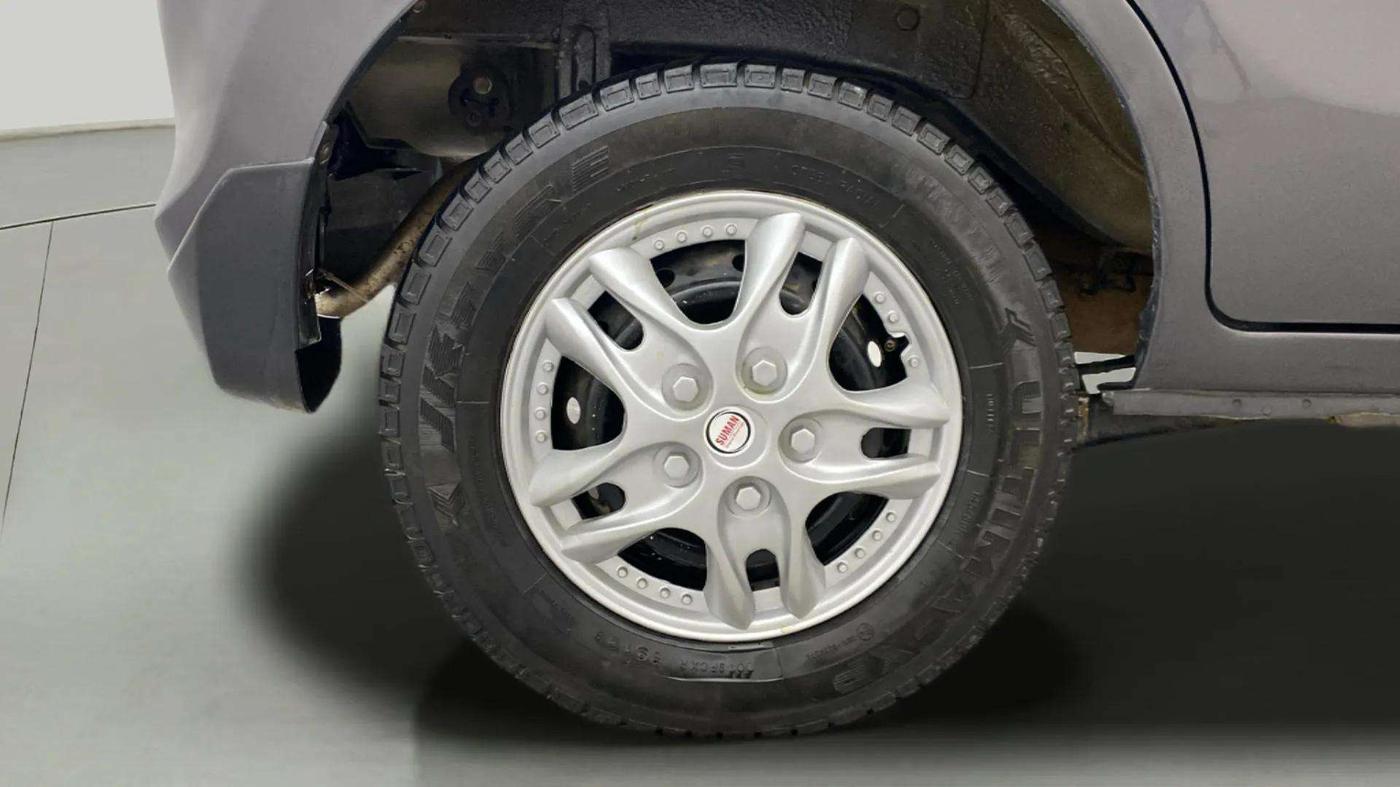 2018 Maruti Alto 800 VXI, Petrol, Manual, 36,493 km, Right Rear Wheel