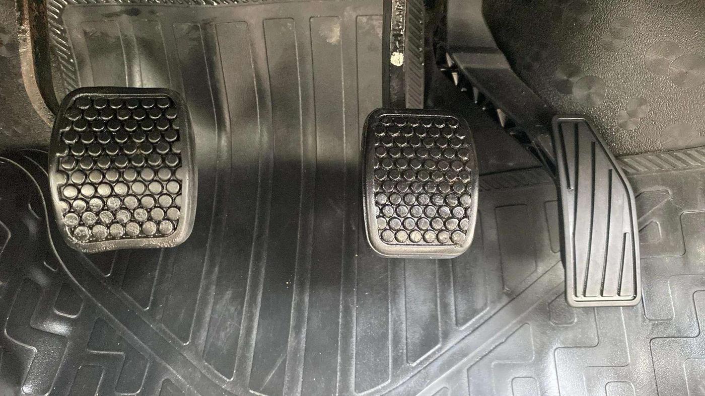 2018 Maruti Alto 800 VXI, Petrol, Manual, 36,493 km, Pedals