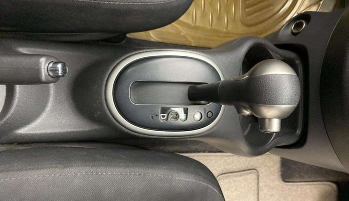 2016 Nissan Micra XL CVT, Petrol, Automatic, 56,845 km, Gear Lever