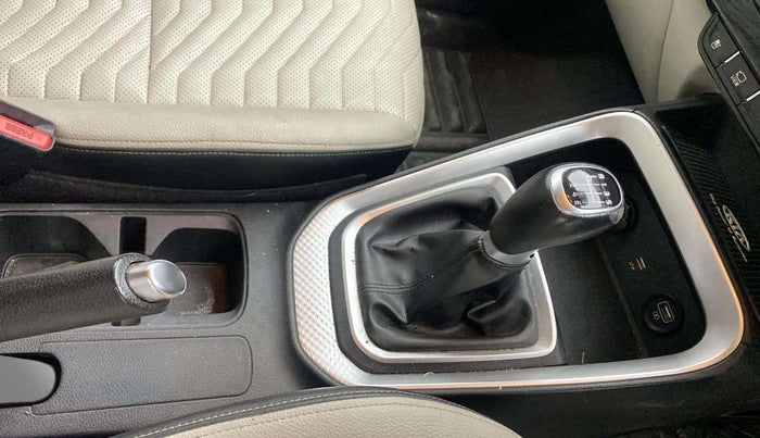 2020 KIA SONET HTX PLUS 1.5, Diesel, Manual, 71,797 km, Gear Lever