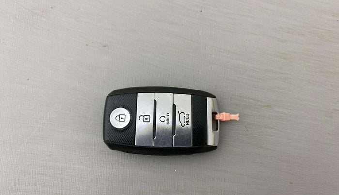 2020 KIA SONET HTX PLUS 1.5, Diesel, Manual, 71,797 km, Key Close Up