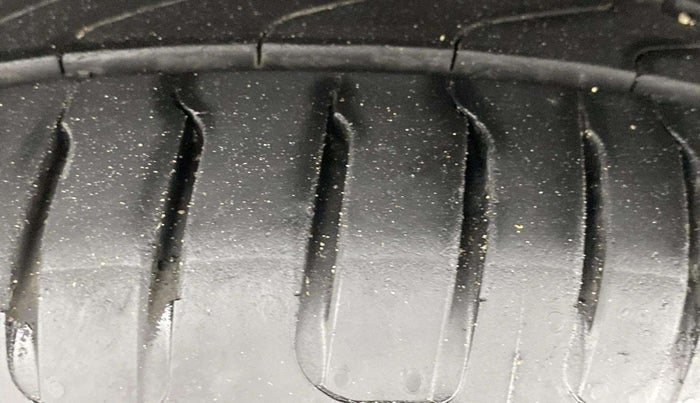 2019 Ford Ecosport TITANIUM 1.5L DIESEL, Diesel, Manual, 67,612 km, Left Front Tyre Tread