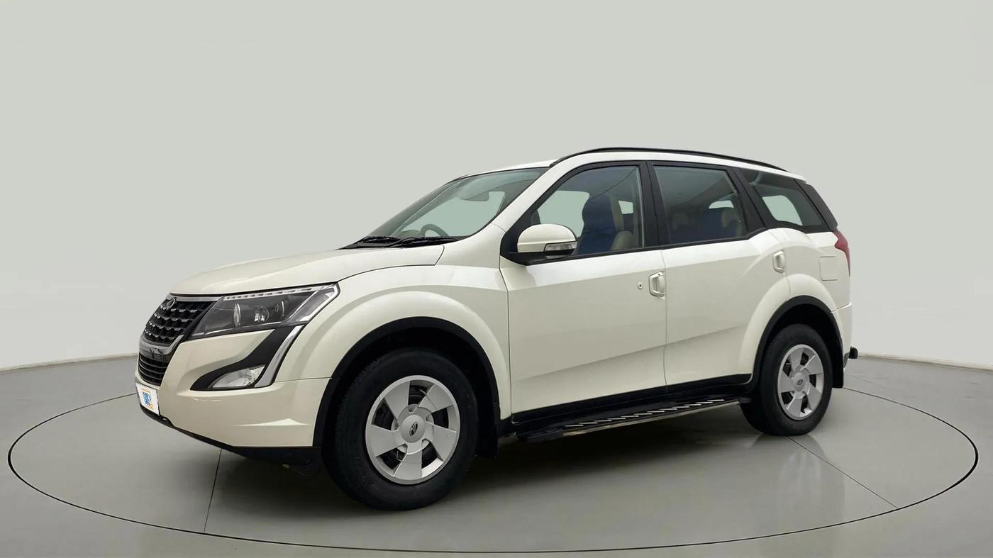 2021 Mahindra XUV500 W7 AT, Diesel, Automatic, 38,568 km, Left Front Diagonal