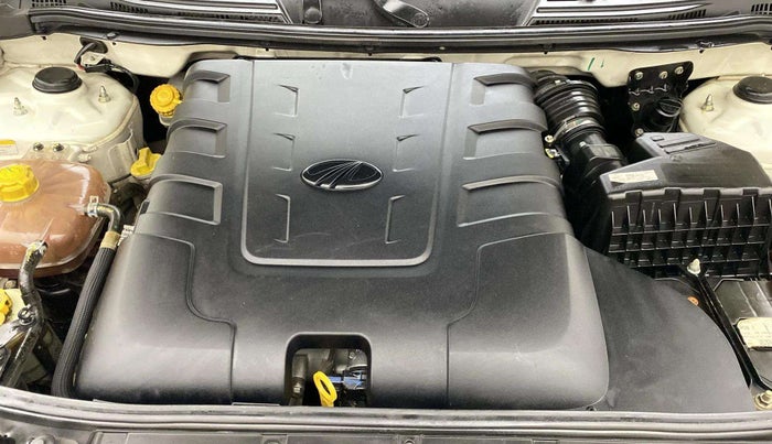 2021 Mahindra XUV500 W7 AT, Diesel, Automatic, 38,073 km, Engine View