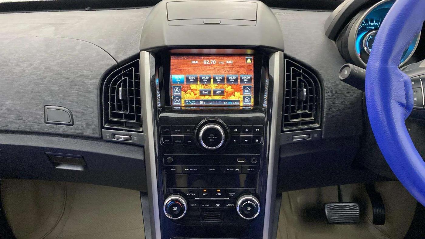 2021 Mahindra XUV500 W7 AT, Diesel, Automatic, 38,568 km, Air Conditioner