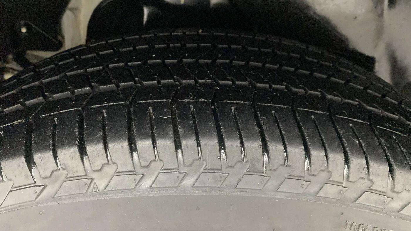 2021 Mahindra XUV500 W7 AT, Diesel, Automatic, 38,568 km, Right Rear Tyre Tread