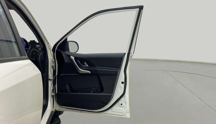 2021 Mahindra XUV500 W7 AT, Diesel, Automatic, 38,073 km, RHS Front Door