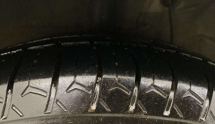 2018 Hyundai Grand i10 SPORTZ 1.2 KAPPA VTVT, CNG, Manual, 78,267 km, Right Rear Tyre Tread