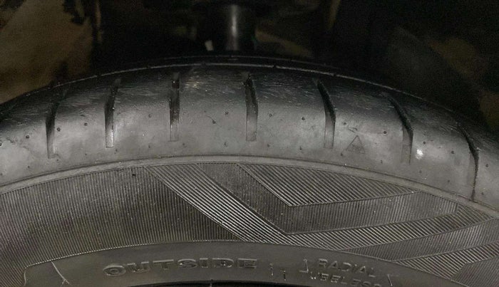 2020 Maruti Baleno ZETA PETROL 1.2, Petrol, Manual, 18,212 km, Right Front Tyre Tread