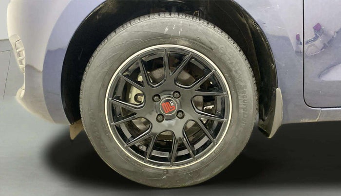 2022 Maruti Swift VXI AMT, Petrol, Automatic, 60,254 km, Left Front Wheel