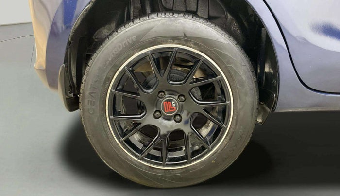 2022 Maruti Swift VXI AMT, Petrol, Automatic, 60,254 km, Right Rear Wheel