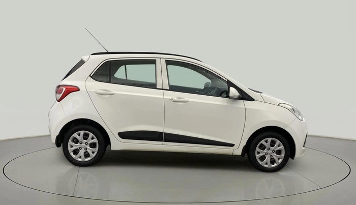 2015 Hyundai Grand i10 SPORTZ 1.2 KAPPA VTVT, Petrol, Manual, 43,400 km, Right Side View