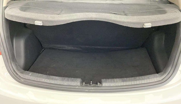 2015 Hyundai Grand i10 SPORTZ 1.2 KAPPA VTVT, Petrol, Manual, 43,400 km, Boot Inside