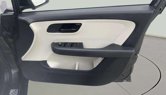 2021 Tata ALTROZ XM PLUS PETROL, Petrol, Manual, 59,164 km, Driver Side Door Panels Control