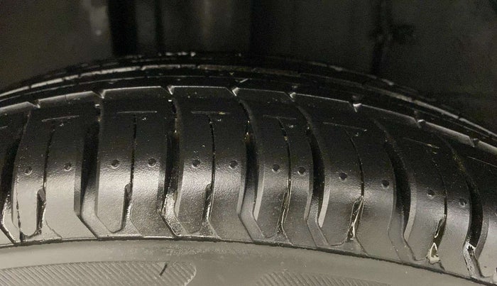 2021 Tata ALTROZ XM PLUS PETROL, Petrol, Manual, 59,164 km, Right Rear Tyre Tread
