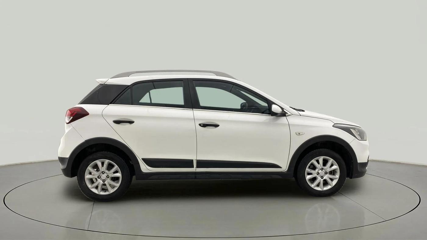 2016 Hyundai i20 Active 1.2 BASE, Petrol, Manual, 88,145 km, Right Side View