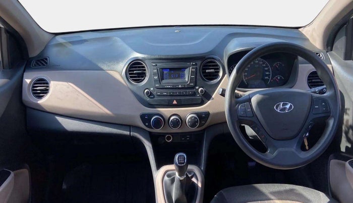 2016 Hyundai Grand i10 SPORTZ 1.2 KAPPA VTVT, Petrol, Manual, 45,860 km, Dashboard