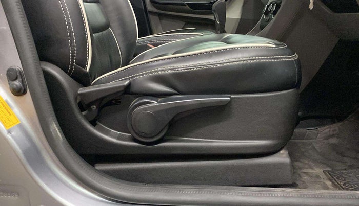 2019 Tata Tiago XZA PETROL, Petrol, Automatic, 41,611 km, Driver Side Adjustment Panel