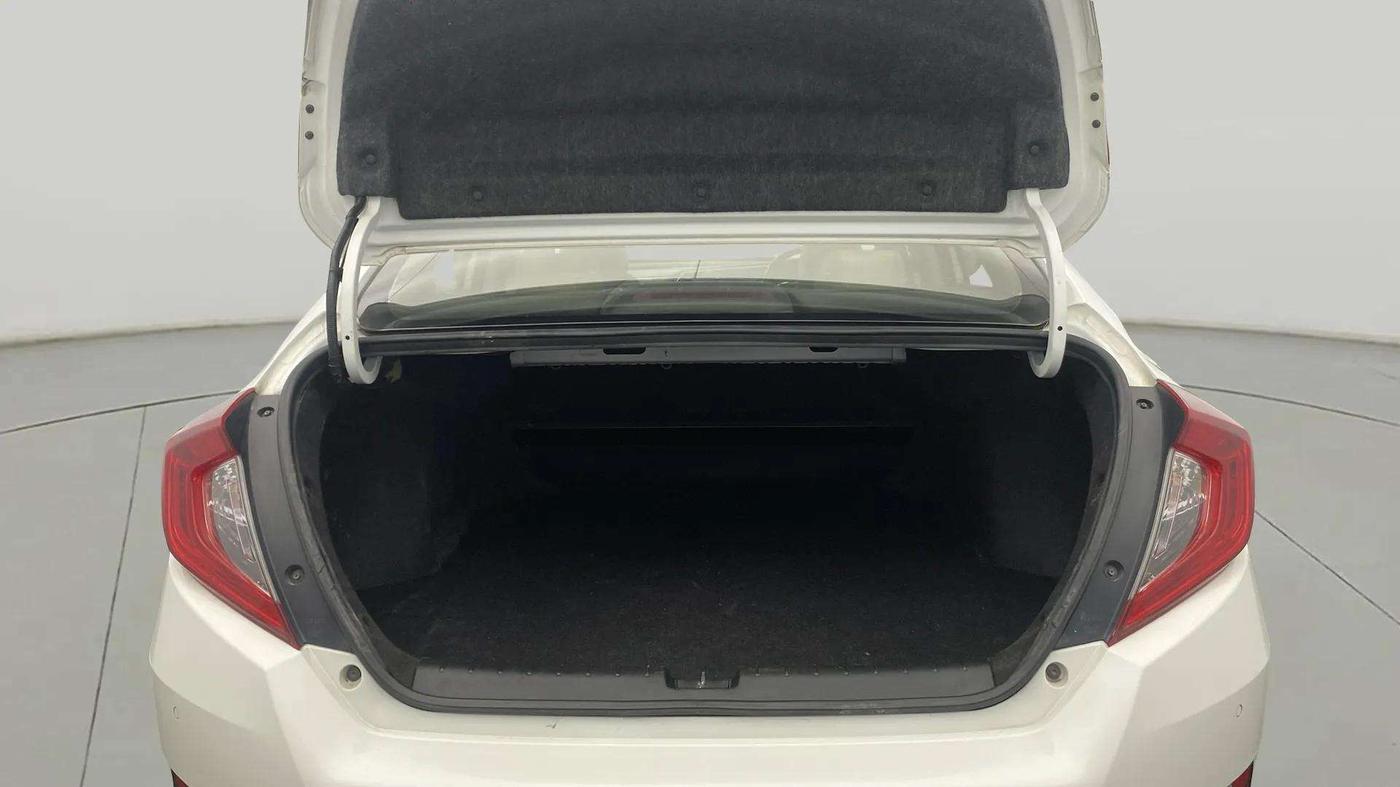 2019 Honda Civic 1.8L I-VTEC ZX CVT, Petrol, Automatic, 45,870 km, Boot Open Zoomed View