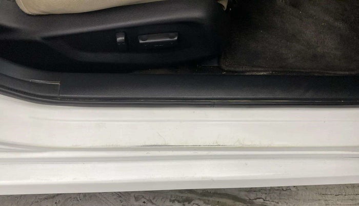 2019 Honda Civic 1.8L I-VTEC ZX CVT, Petrol, Automatic, 45,821 km, Right running board - Minor scratches