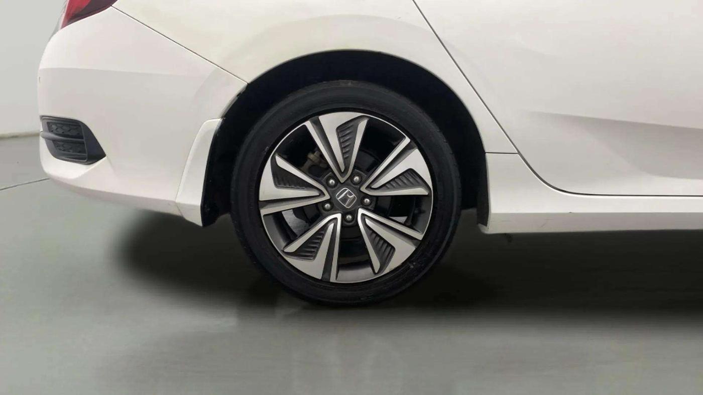 2019 Honda Civic 1.8L I-VTEC ZX CVT, Petrol, Automatic, 45,870 km, Right Rear Wheel