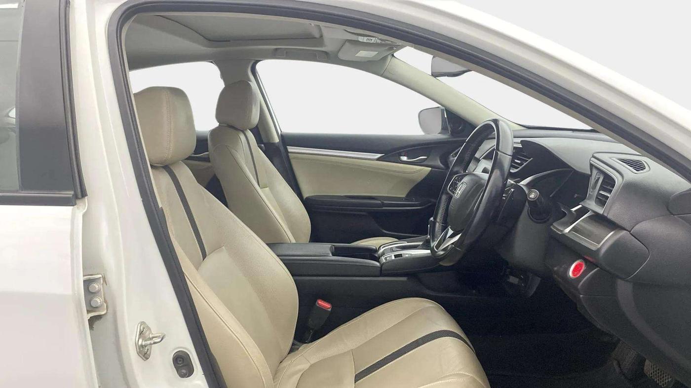 2019 Honda Civic 1.8L I-VTEC ZX CVT, Petrol, Automatic, 45,870 km, Right Side Front Door Cabin