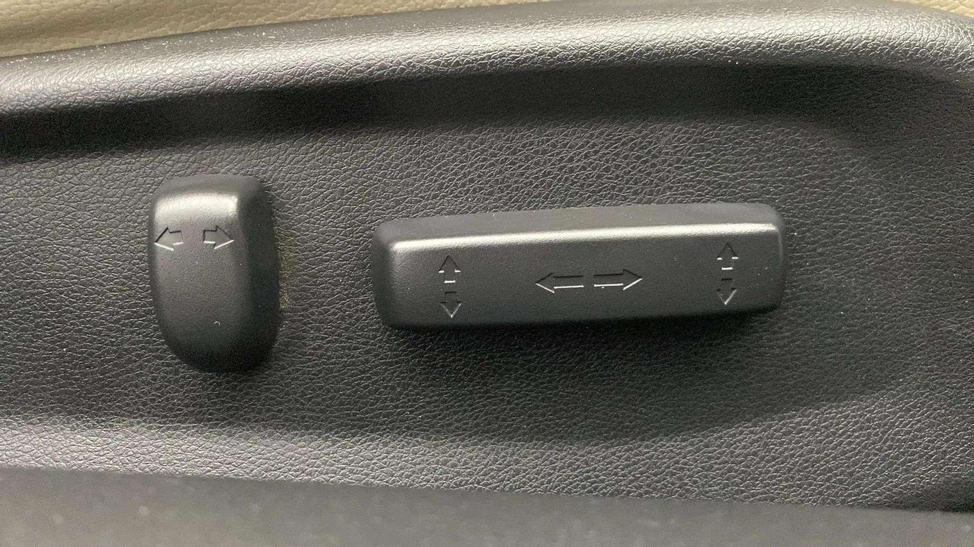 2019 Honda Civic 1.8L I-VTEC ZX CVT, Petrol, Automatic, 45,870 km, Driver Side Adjustment Panel
