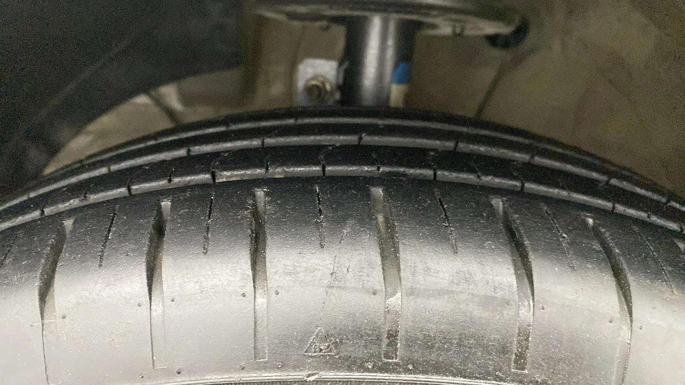 2023 Maruti Dzire ZXI Plus, Petrol, Manual, 26,646 km, Left Front Tyre Tread
